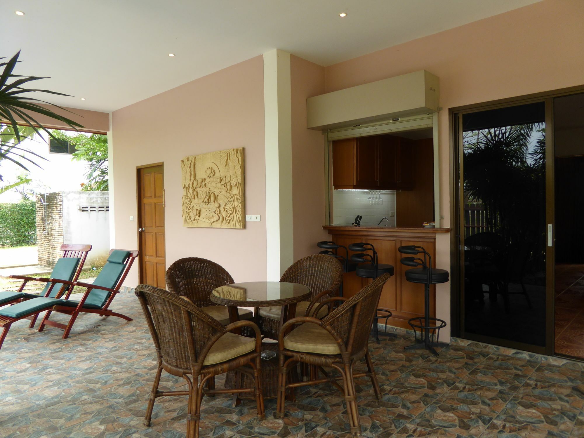 Tropicana Beach Villa At Vip Resort Ban Phe Bagian luar foto
